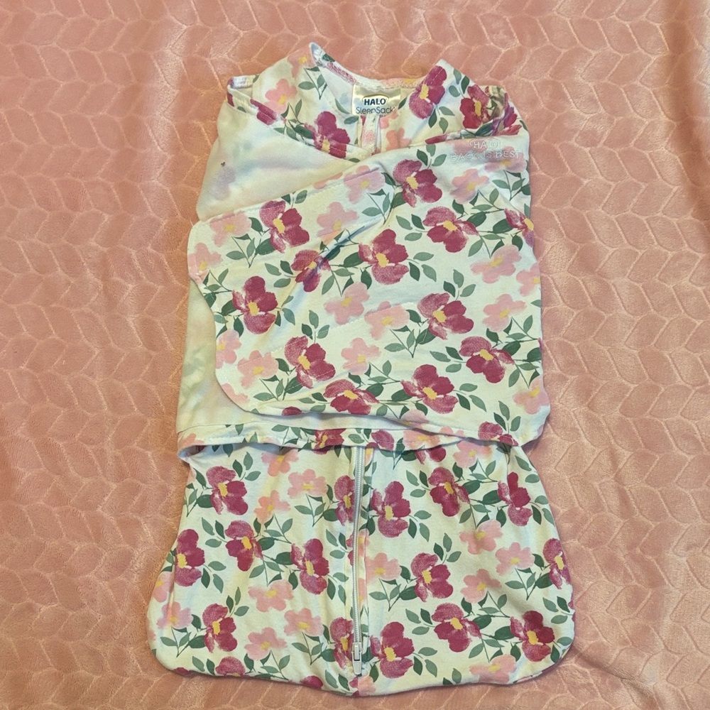 Halo Sleepsack Swaddle Floral print